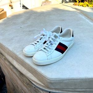 Gucci mens 11 casual shoes